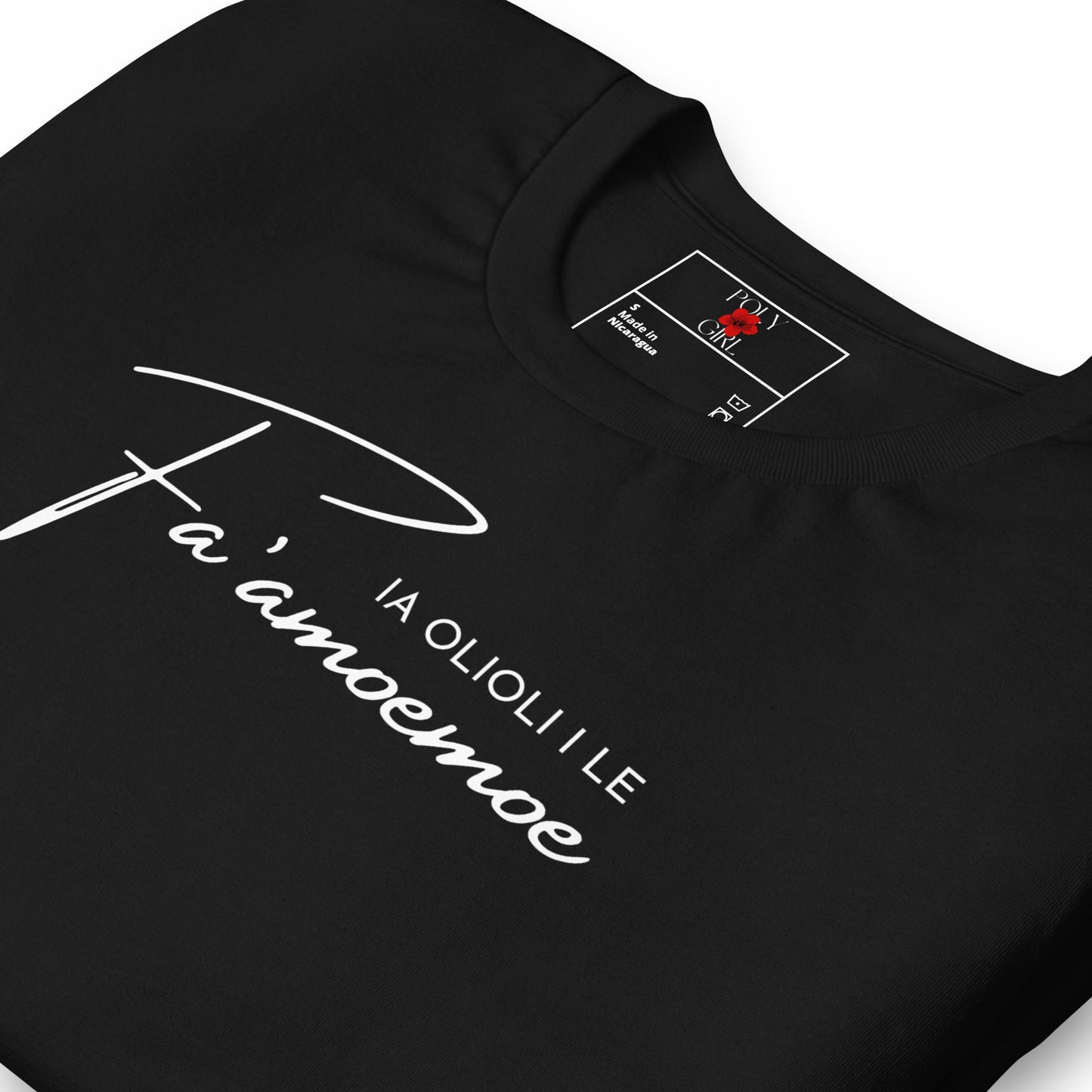 Ia olioli i le fa'amoemoe on blue tshirt by Poly Girl - folded view