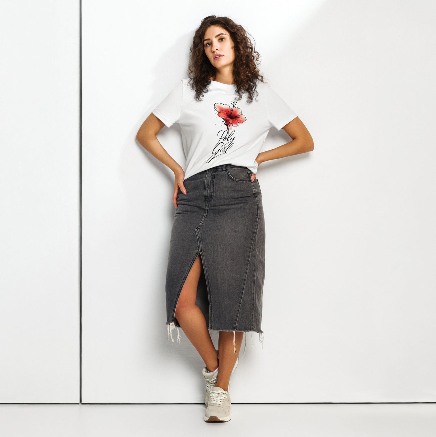 Watercolor Hibiscus Hint Tee