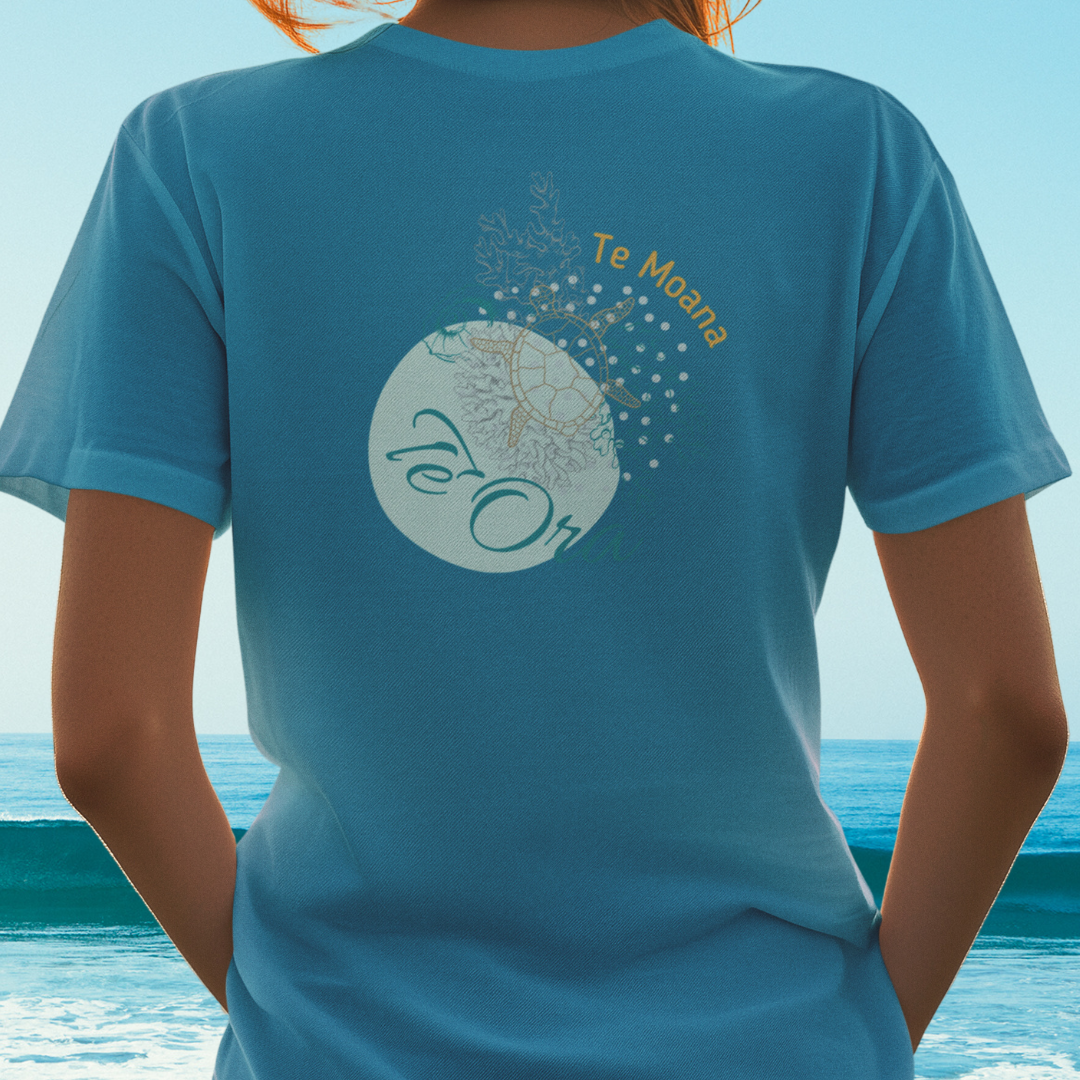 Te Moana, Te Ora t-shirt inspired by Tahitian culture, featuring the phrase ‘The Ocean is Life,’ symbolizing the deep connection to nature and the sea